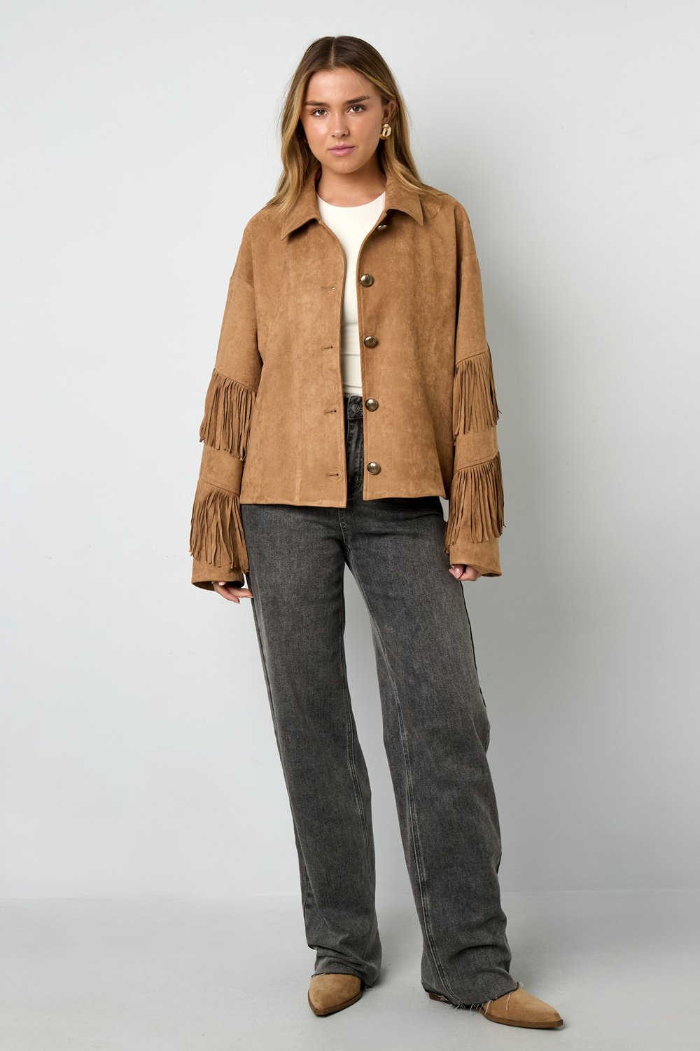 Suede-look jacket with fringes h5Picture9
